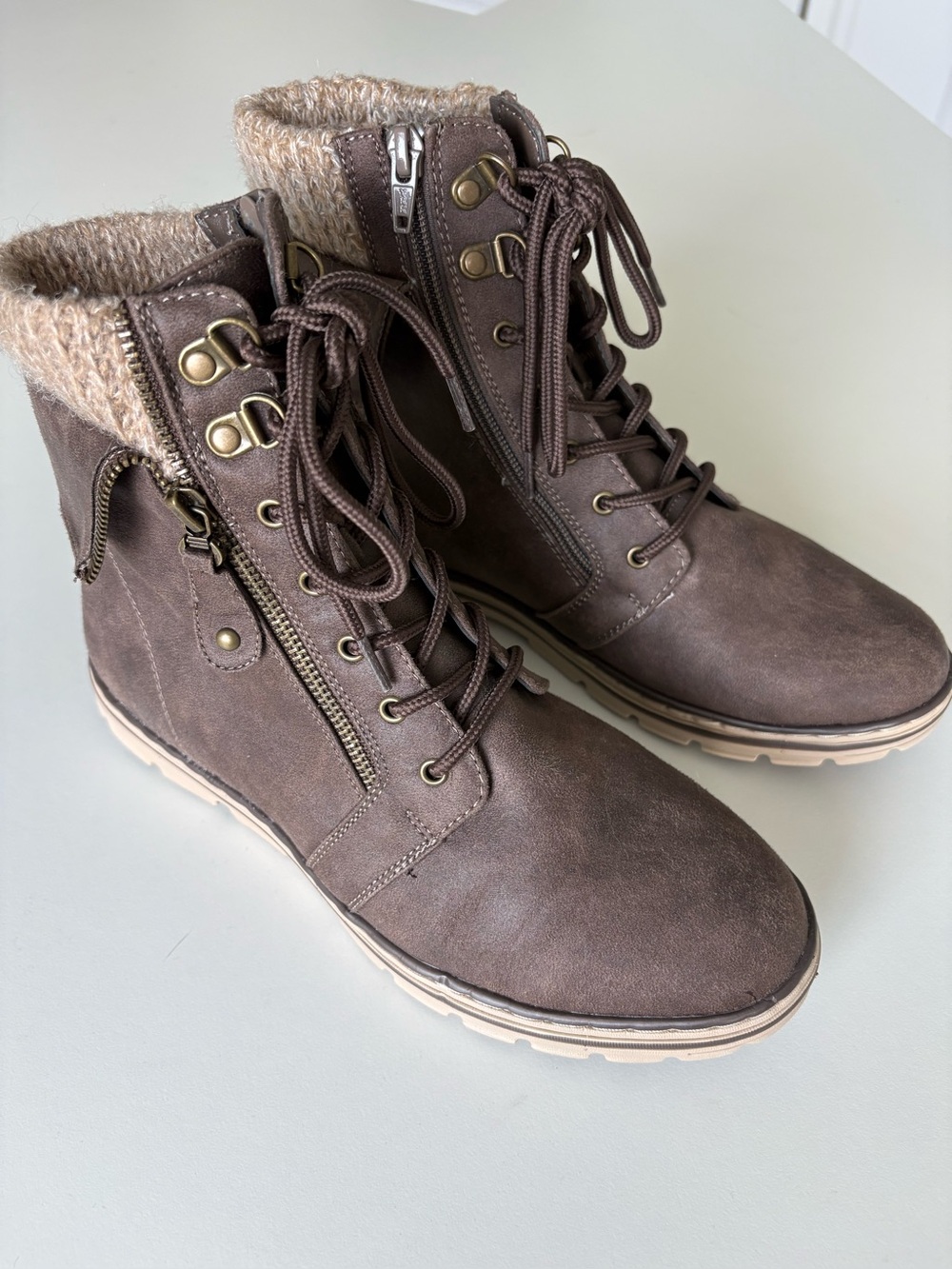 Cliffs Kaylee Zip Ankle boots - Size 9
